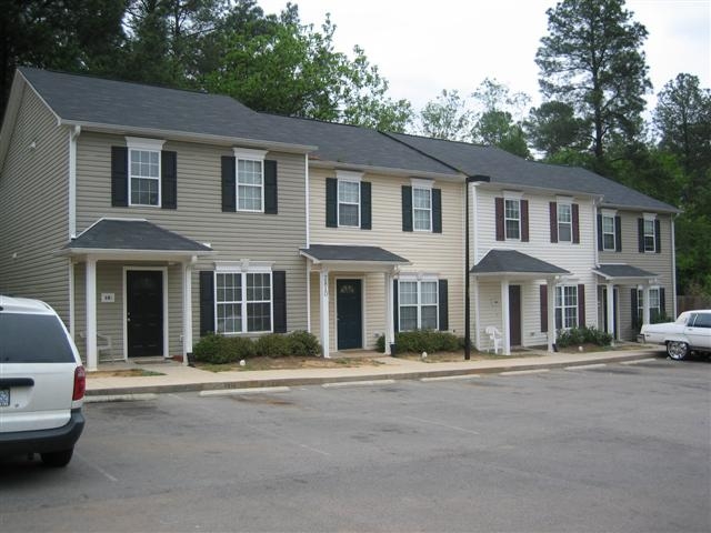 Herndon Pointe in Raleigh, NC - Building Photo - Building Photo