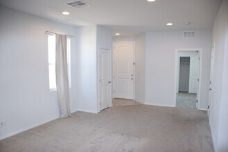 5855 Alcott Grove Ct in Las Vegas, NV - Building Photo - Building Photo