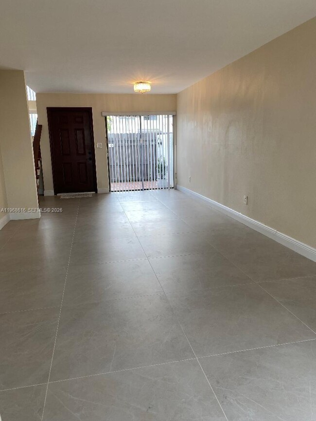 11339 SW 71st Ln in Miami, FL - Building Photo - Building Photo