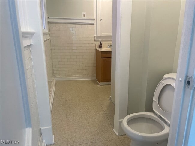 property at 1420 Ansel Rd