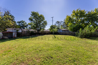 3210 S Bonn St in Wichita, KS - Building Photo - Building Photo