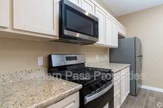 9779 McCombs St in El Paso, TX - Building Photo - Building Photo