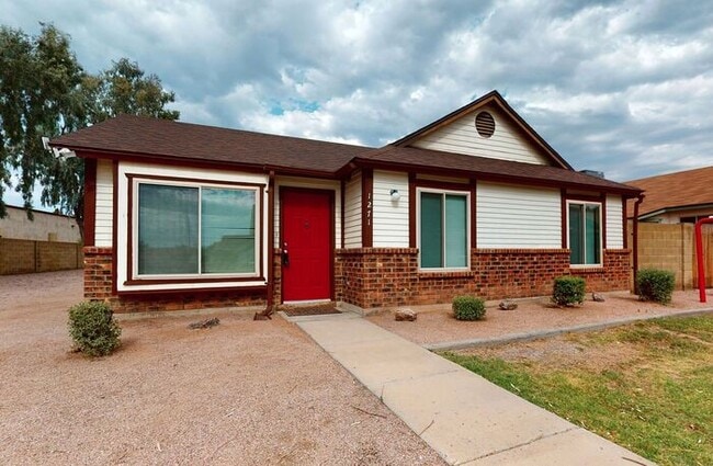 1055 N Recker Rd