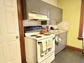 693 Partington Ave in Windsor, ON - Building Photo - Building Photo