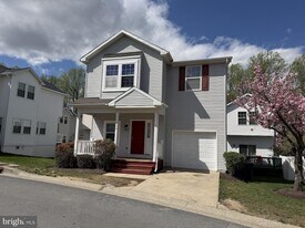 7429 Cedar Grove Ln in Elkridge, MD - Building Photo