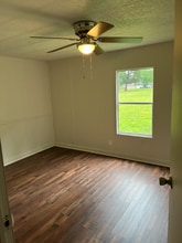 326 Old Coffeeville Rd in Gilmer, TX - Foto de edificio - Building Photo