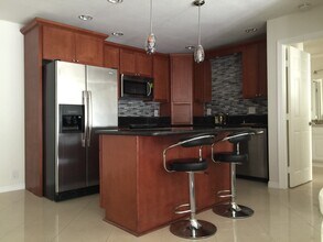 2510 Torrey Pines Rd, Unit 316 in La Jolla, CA - Building Photo - Building Photo