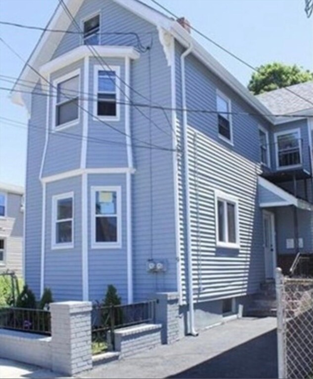 9 Clinton St in Chelsea, MA - Building Photo - Building Photo