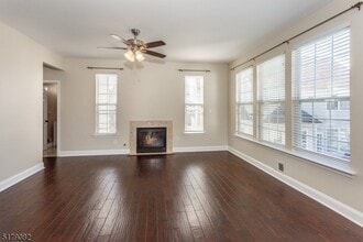 135 Winding Hill Dr in Hackettstown, NJ - Building Photo - Building Photo