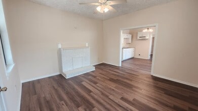 2128 Early St in Montgomery, AL - Foto de edificio - Building Photo