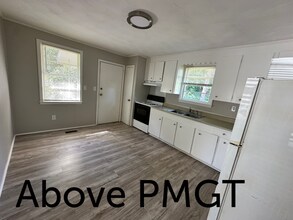 396 Sequoia Dr in Spartanburg, SC - Building Photo - Building Photo