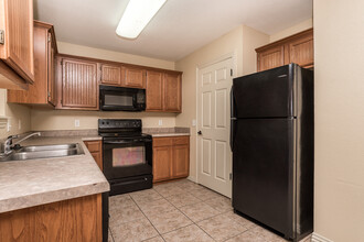 4040 Glenstone Terrace in Springdale, AR - Building Photo - Building Photo