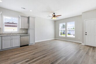 406 Community St in Arabi, LA - Building Photo - Building Photo