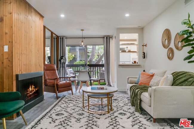 11108 Summertime Ln in Culver City, CA - Building Photo - Building Photo