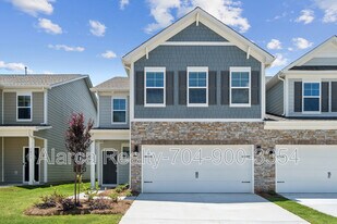 7871 Iron Rd in Lake Norman of Catawba, NC - Building Photo