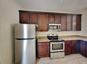 9120 Brookbend Dr in Douglasville, GA - Building Photo - Building Photo