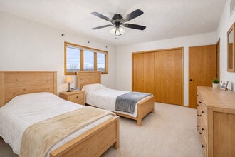 N307 Eastowne Ct, Unit SI ID1061648P in Appleton, WI - Foto de edificio - Building Photo