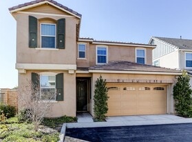 22058 Windham Way in Santa Clarita, CA - Building Photo
