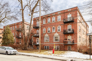 4890 Édouard-Montpetit Boul Apartments