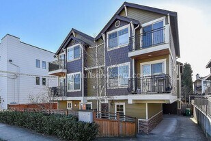 1407 NW 63rd St in Seattle, WA - Building Photo