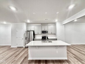 470 Carolina Spgs Blvd in Apex, NC - Foto de edificio - Building Photo