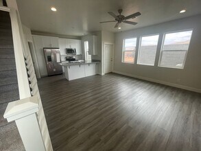 3847 Mustang Vly Dr in Washington, UT - Building Photo - Building Photo