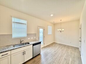 11121 Woodland Crk Wy in Charlotte, NC - Foto de edificio - Building Photo