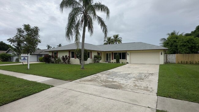 1194 Belmore Terrace in Wellington, FL - Building Photo - Building Photo