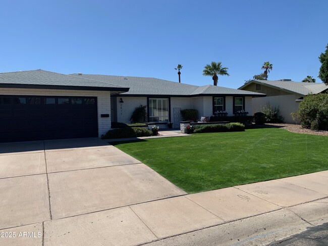 2417 E Loyola Dr in Tempe, AZ - Foto de edificio - Building Photo