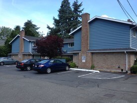 Corliss Court in Seattle, WA - Building Photo