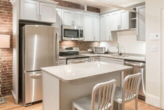 394 Marlborough St in Boston, MA - Building Photo - Building Photo