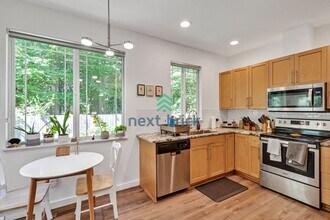 4495 248th Ln SE in Issaquah, WA - Building Photo - Building Photo