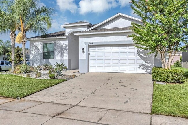 property at 2906 Carrickton Cir