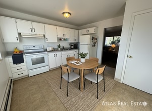 4206 Forest Hill Ct in Colorado Springs, CO - Building Photo - Building Photo