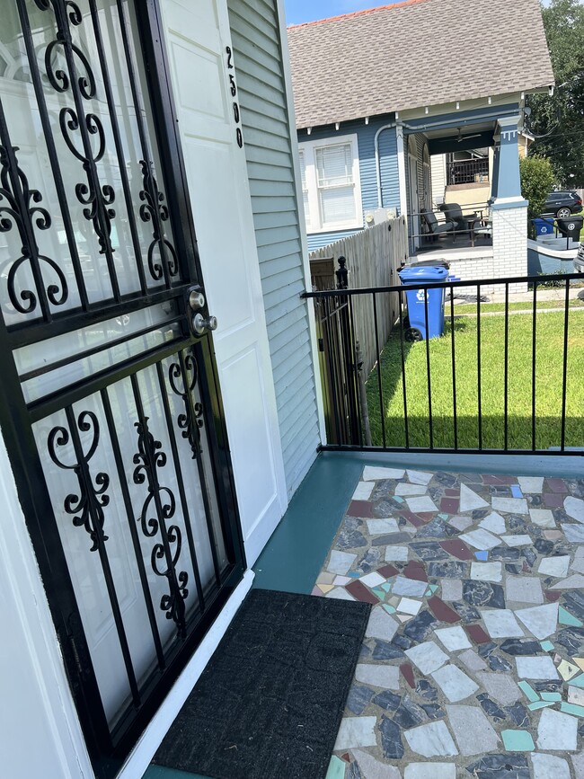 2500 Clover St in New Orleans, LA - Building Photo - Building Photo