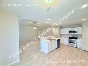 3008 Emerald Pk Trl in Bauxite, AR - Building Photo - Building Photo