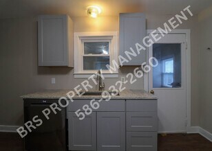 3240 Melvin Ave in Rochester Hills, MI - Building Photo - Building Photo