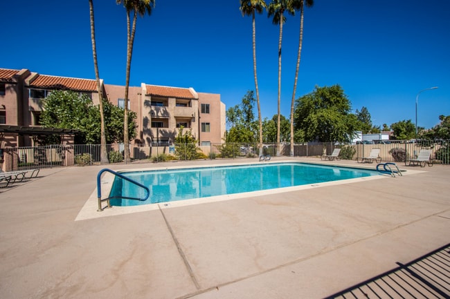 540 N May in Mesa, AZ - Building Photo - Building Photo