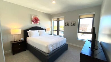One Chestnut Place in Quincy, MA - Building Photo - Building Photo