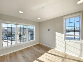 32 Main St in Norwalk, CT - Building Photo