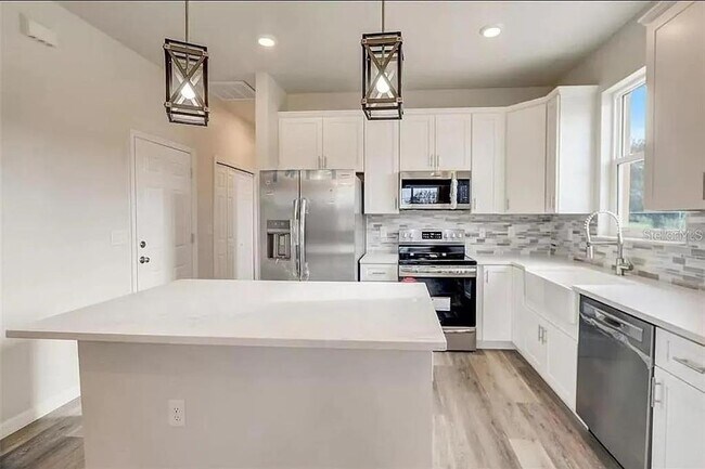 3869 Janeen Cir in Mulberry, FL - Building Photo - Building Photo