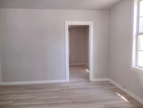 3003 Venus St in San Antonio, TX - Building Photo - Building Photo