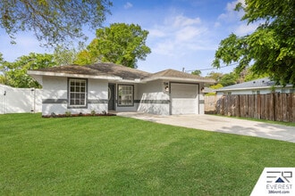 734 Flora St in Daytona Beach, FL - Building Photo - Building Photo