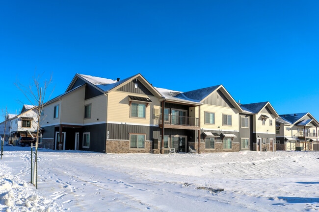 Independence Townhomes in Fargo, ND - Foto de edificio - Building Photo