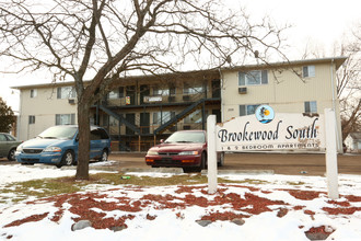 Brookewood South Apartments in Lansing, MI - Building Photo - Building Photo