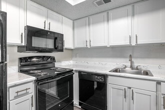 Copperfield Apartments in Oklahoma City, OK - Foto de edificio - Interior Photo
