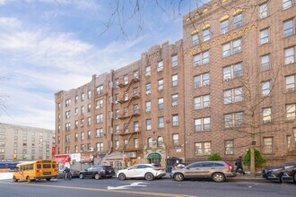 50 Lincoln Road in Brooklyn, NY - Building Photo - Building Photo