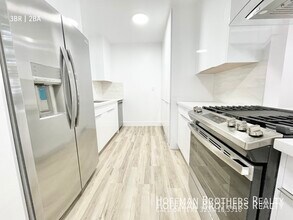 634 Flower Ave in Los Angeles, CA - Building Photo - Building Photo