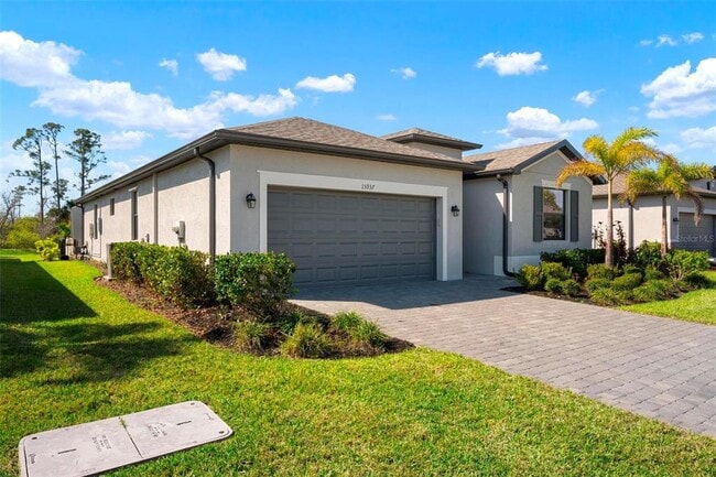 15937 Honeysuckle St in Port Charlotte, FL - Building Photo - Building Photo