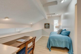 5009 Emerald Dr in Kingsport, TN - Foto de edificio - Building Photo